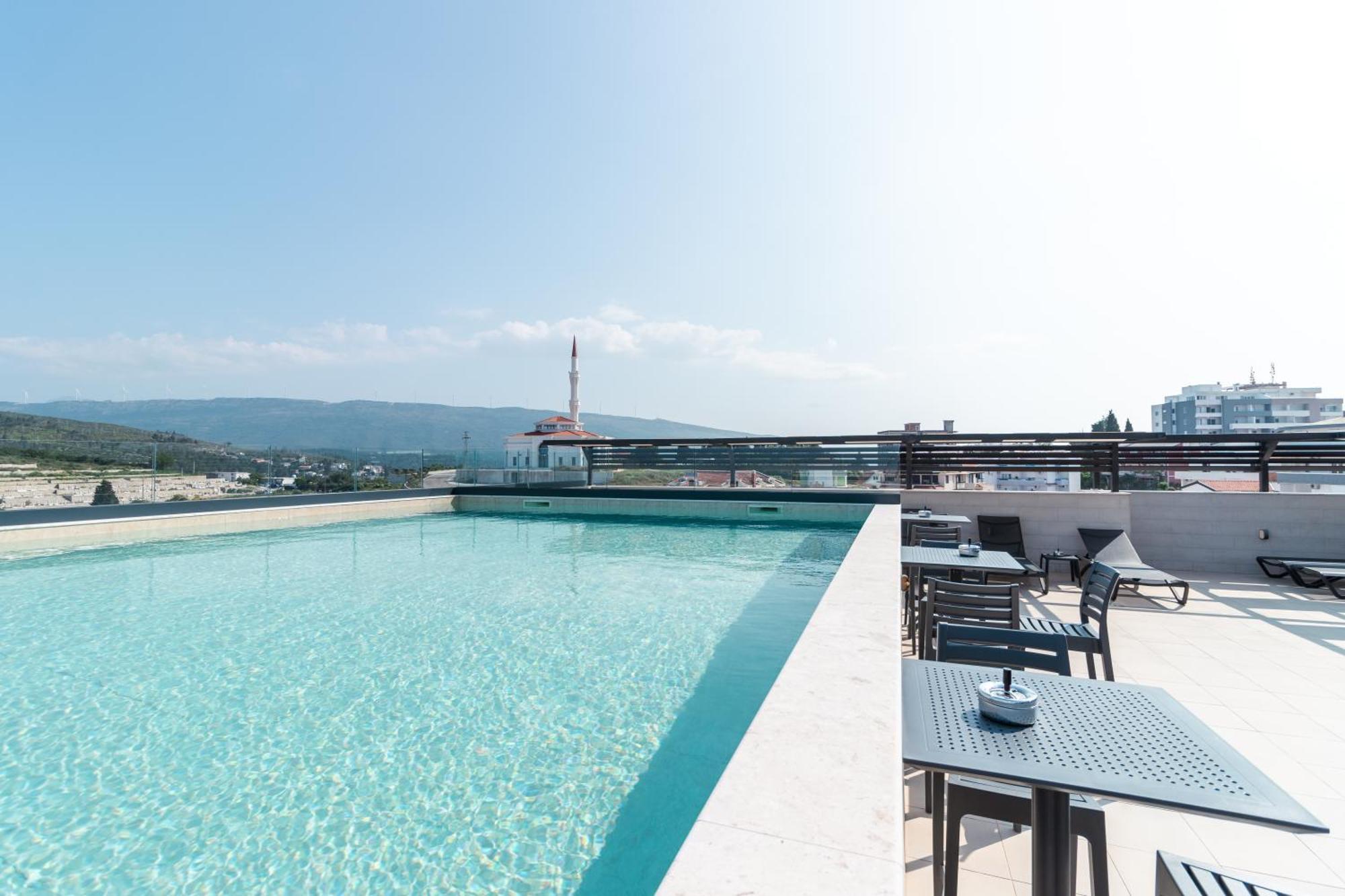 Aparthotel & Spa Kasmi Ulcinj Exterior photo